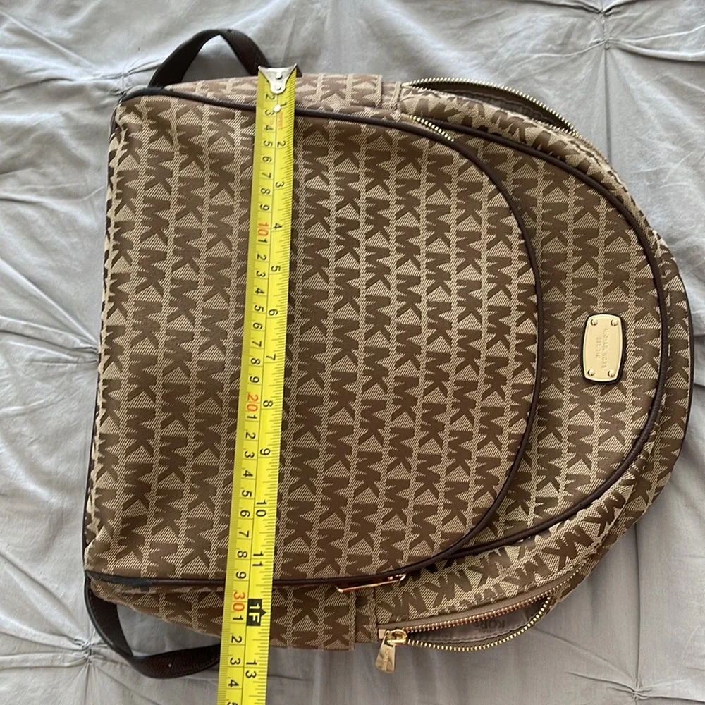 Michael kors backpack - Picture 9 of 16